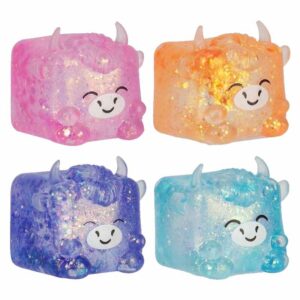 Squishy Highland Cow Cubes in Display of 12